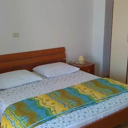 Mimoza Apartment *